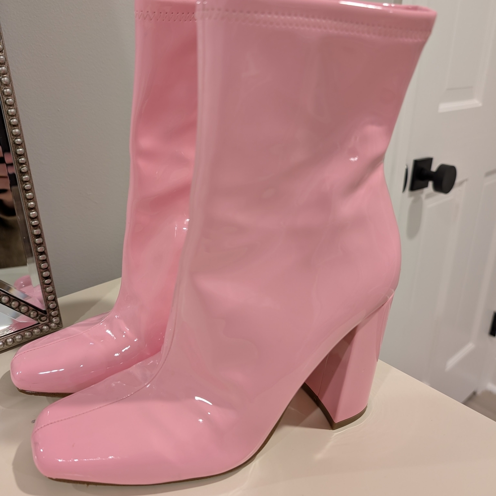 Steve Madden Glossy Pink Heeled Boots